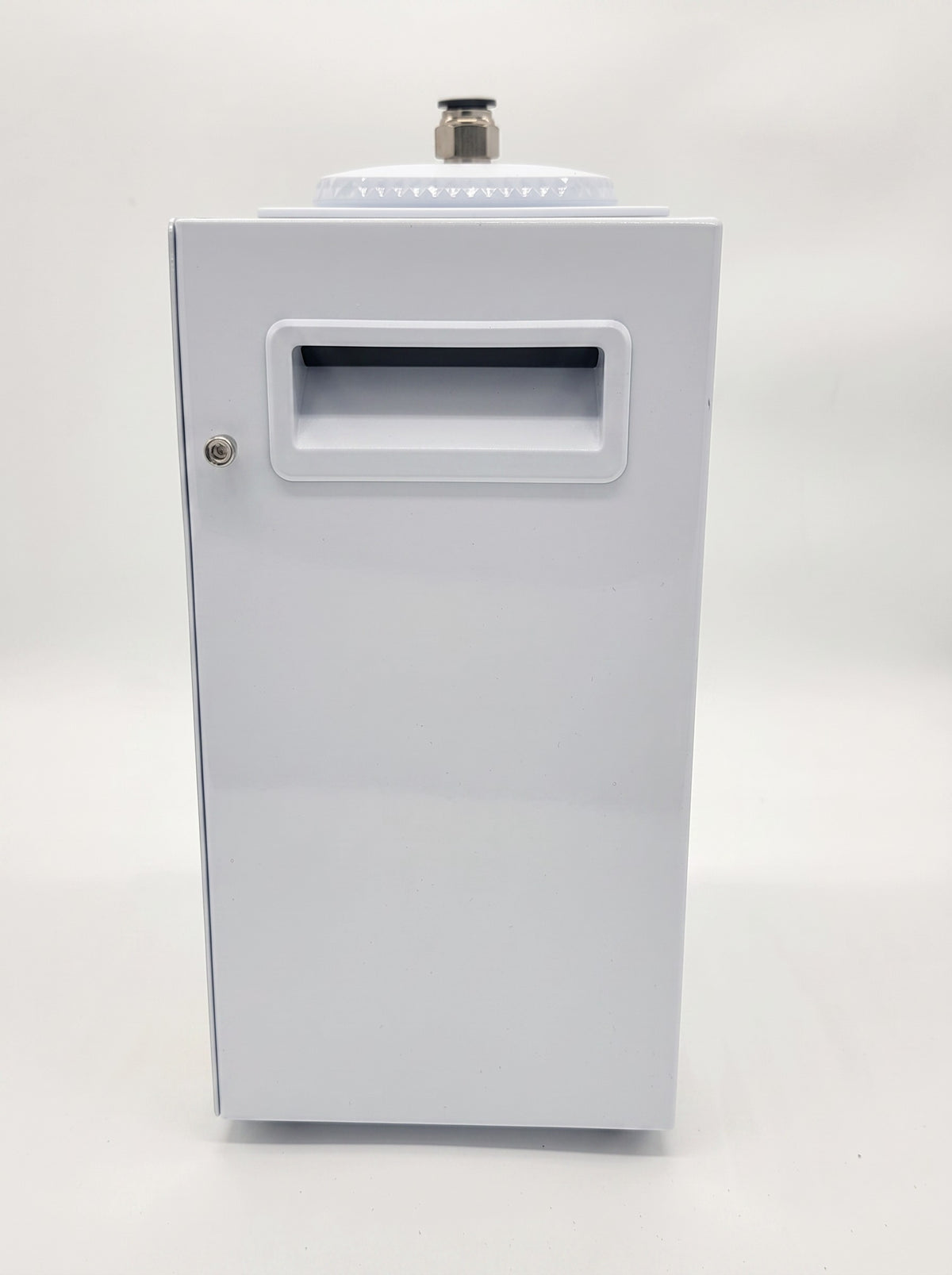 QOption Essence QA1000 Pro commercial HVAC scent diffuser in a sleek white metal finish for professional spaces